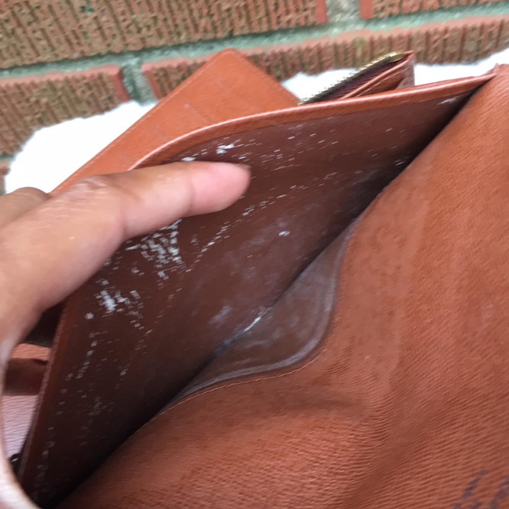 Louis Vuitton Wallet - Picture 7 of 14